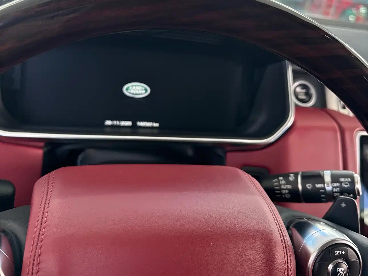 Land Rover Range Rover 2015 3.0 TDV6 Vogue фото 14