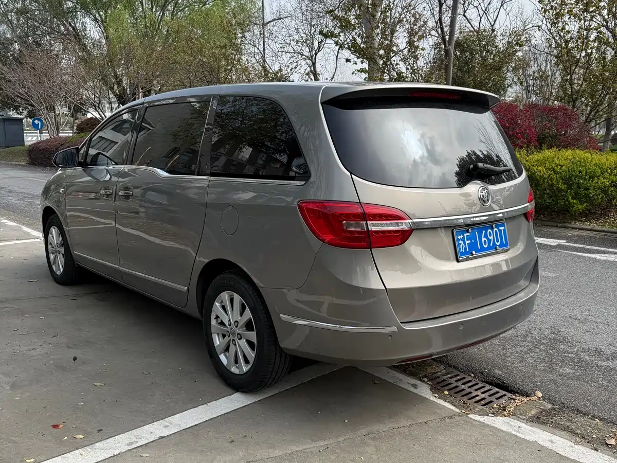 Buick GL8 2018 28T Luxury Model China VI фото 5