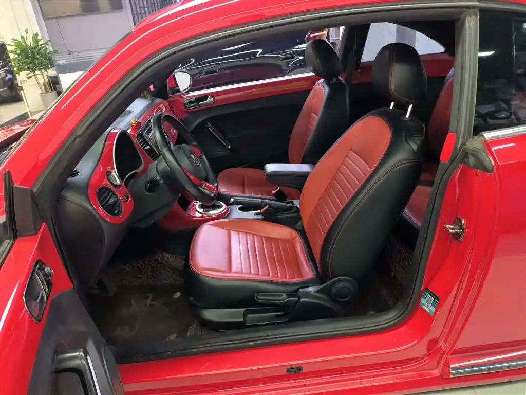 Volkswagen Beetle 2018 180TSI Easy Joy Edition фото 15