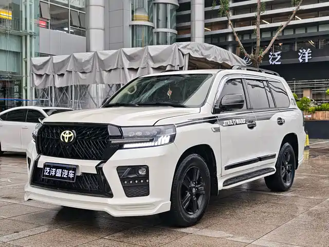  Toyota Land Cruiser (Import) 2015 4.0L V6 Middle East Limited Edition