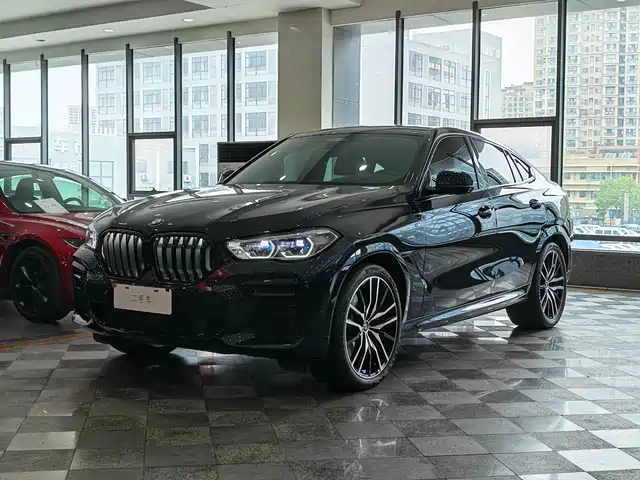 BMW BMW X6 2022 Model Year Facelift II xDrive40i Exclusive M Sport Package