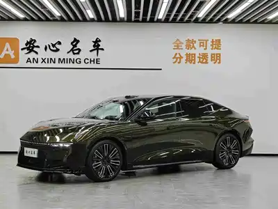 Lynk & Co 10