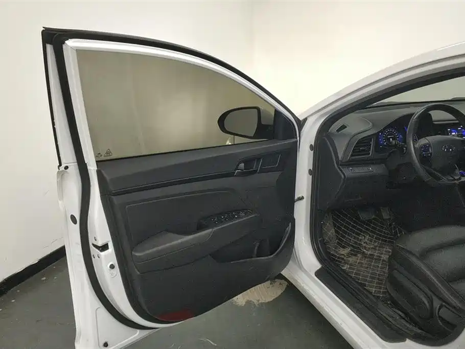 Hyundai Elantra 2019 1.4T Dual-clutch XuanDong·Vitality Type фото 7