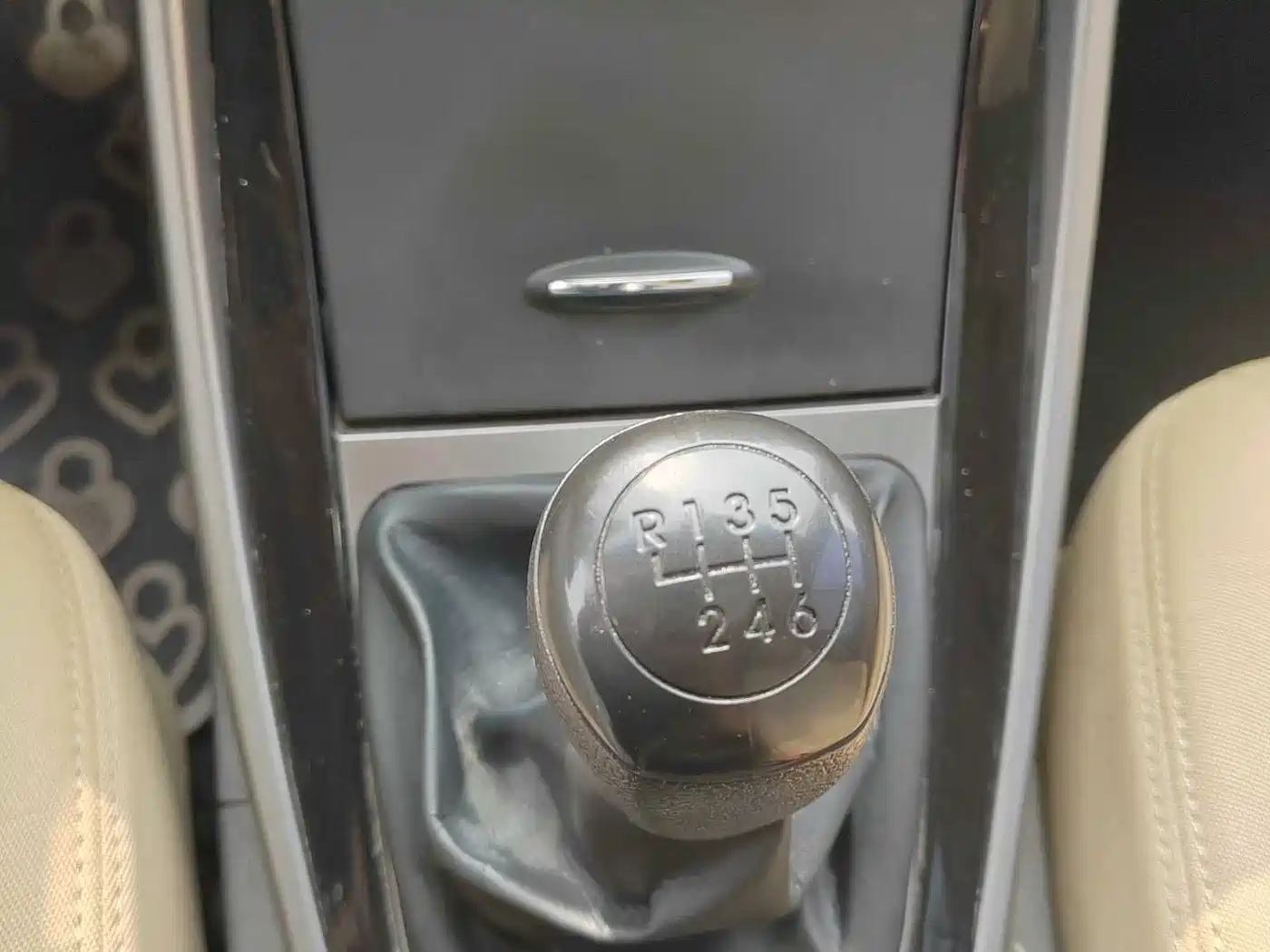 Hyundai Langdong 2012 1.6L Manual Leading фото 11