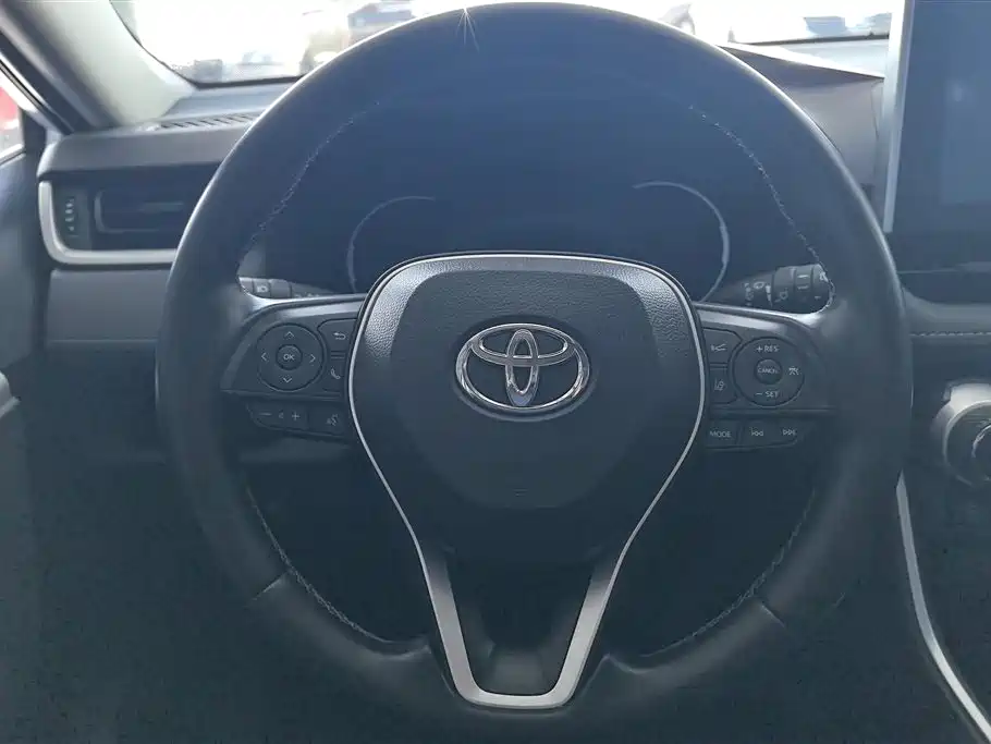 Toyota RAV4 Rongfang 2022 Hybrid 2.5L E-CVT 2WD Elite Edition фото 15