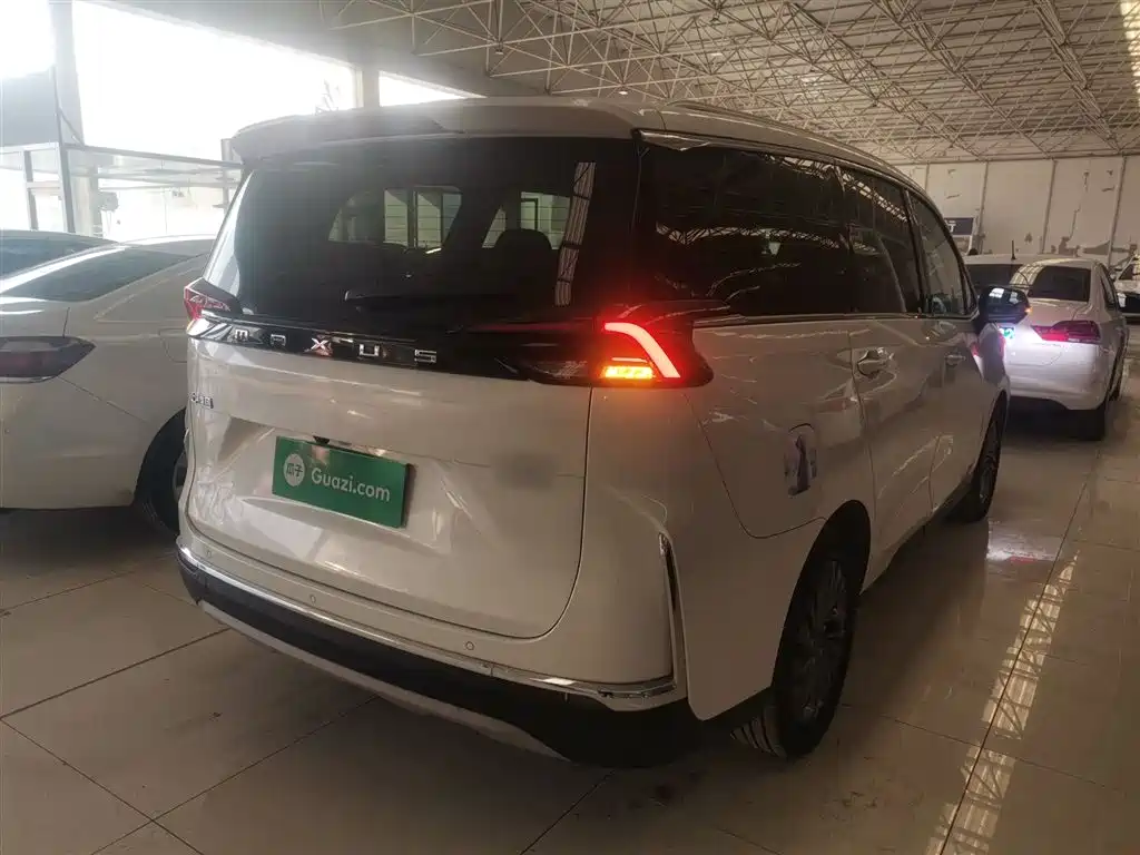 SAIC Maxus Maxus G50 2023 PLUS 1.5T Automatic Escort Edition фото 7