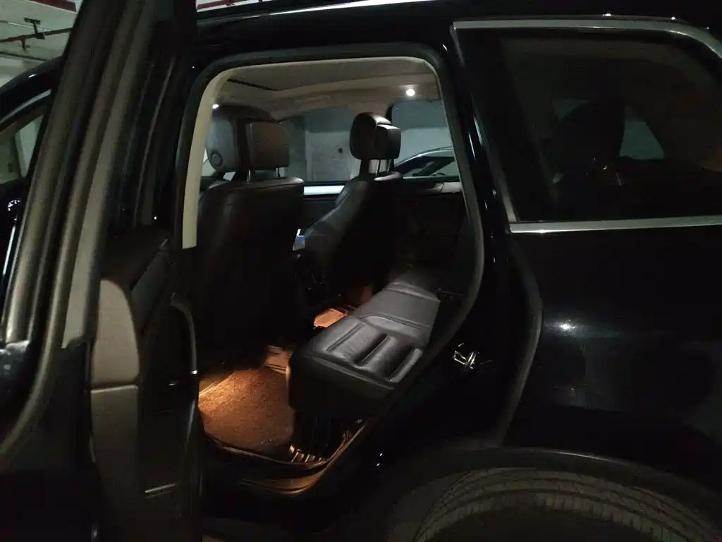 Volkswagen Touareg 2017 3.0TSI Explorer Edition фото 15
