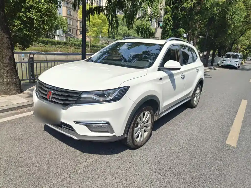 Фото 2 - Roewe RX5