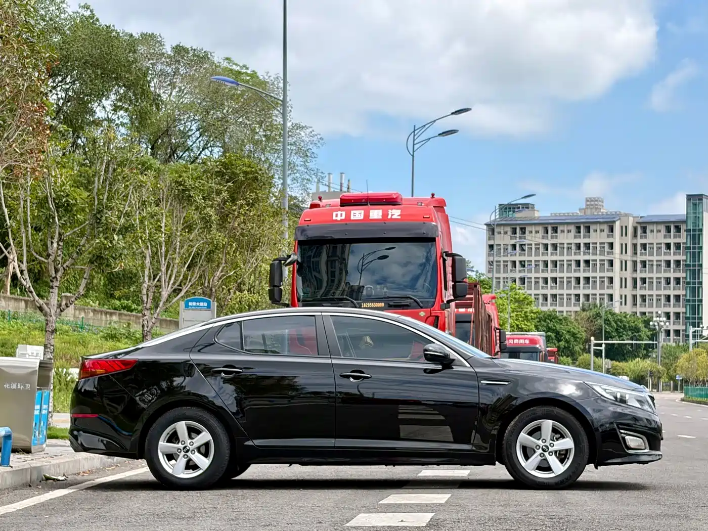Photo 6 - Kia K5