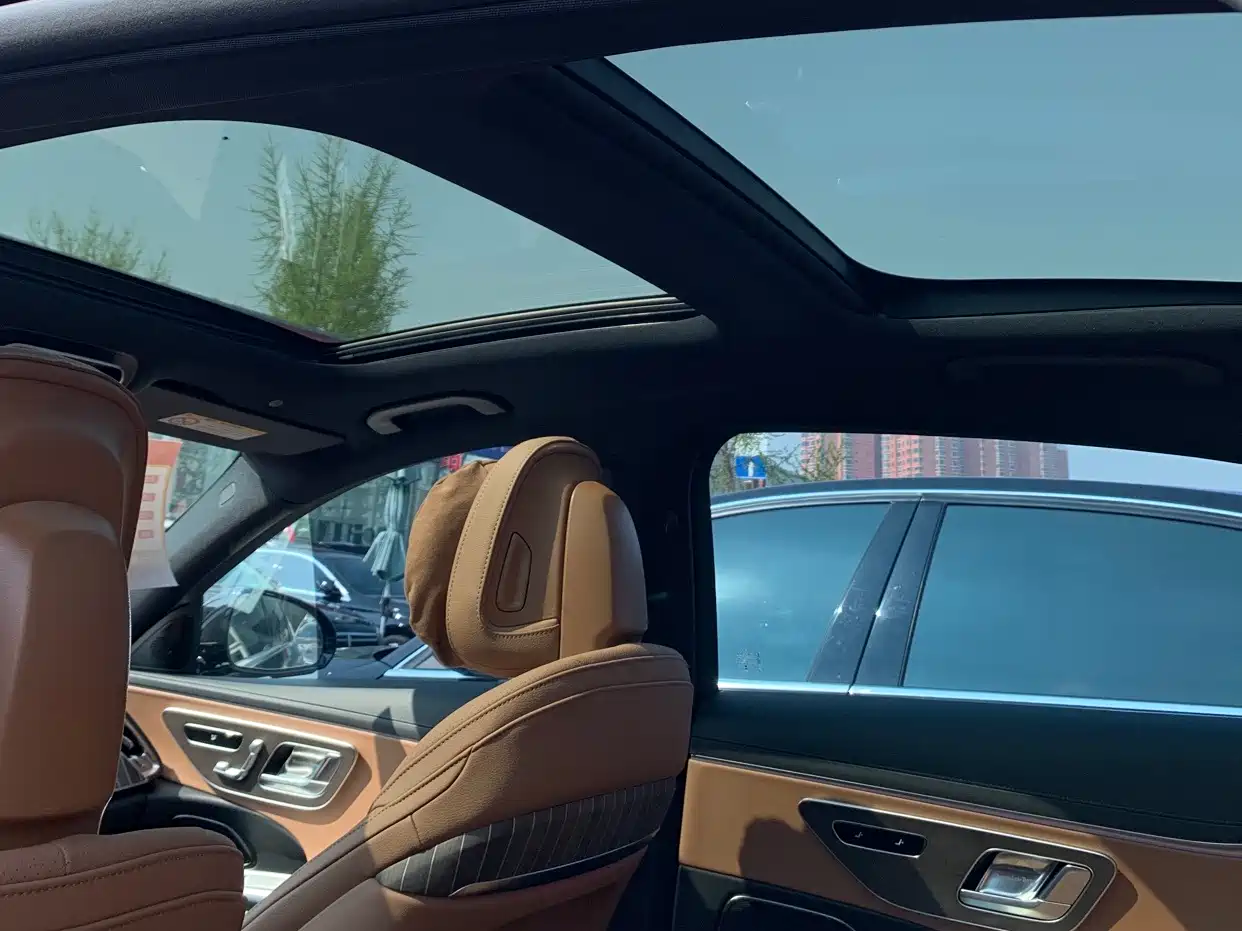 Mercedes-Benz E-Class 2025 E 300 L Fashion фото 18