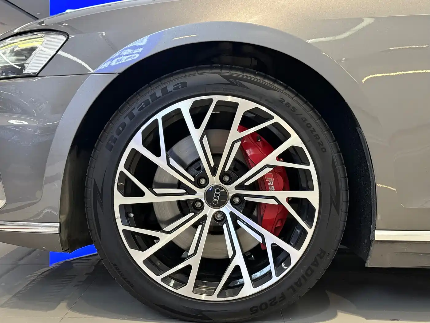 Audi A8 2018 A8L 55 TFSI quattro Launch Premium фото 17