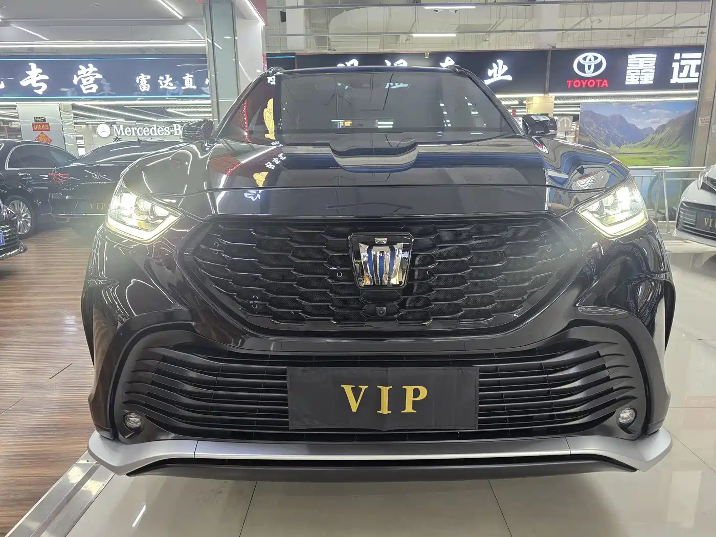 Toyota Crown Kluger 2024 2.5L HEV 4WD Luxury Edition фото 3