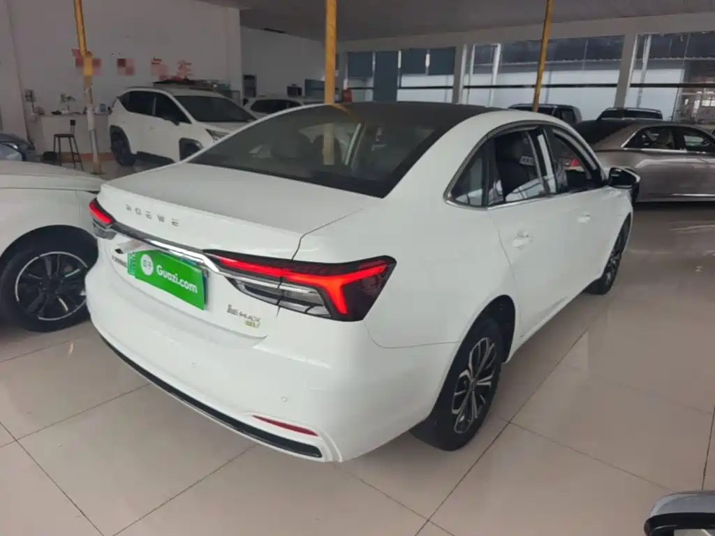 Фото 7 - Roewe i6 MAX EV