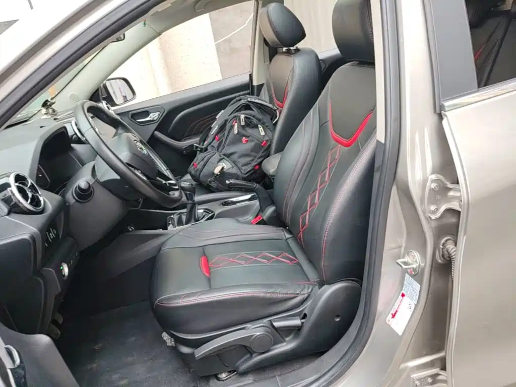 Soueast DX3 2018 2018 1.5L Manual Premium