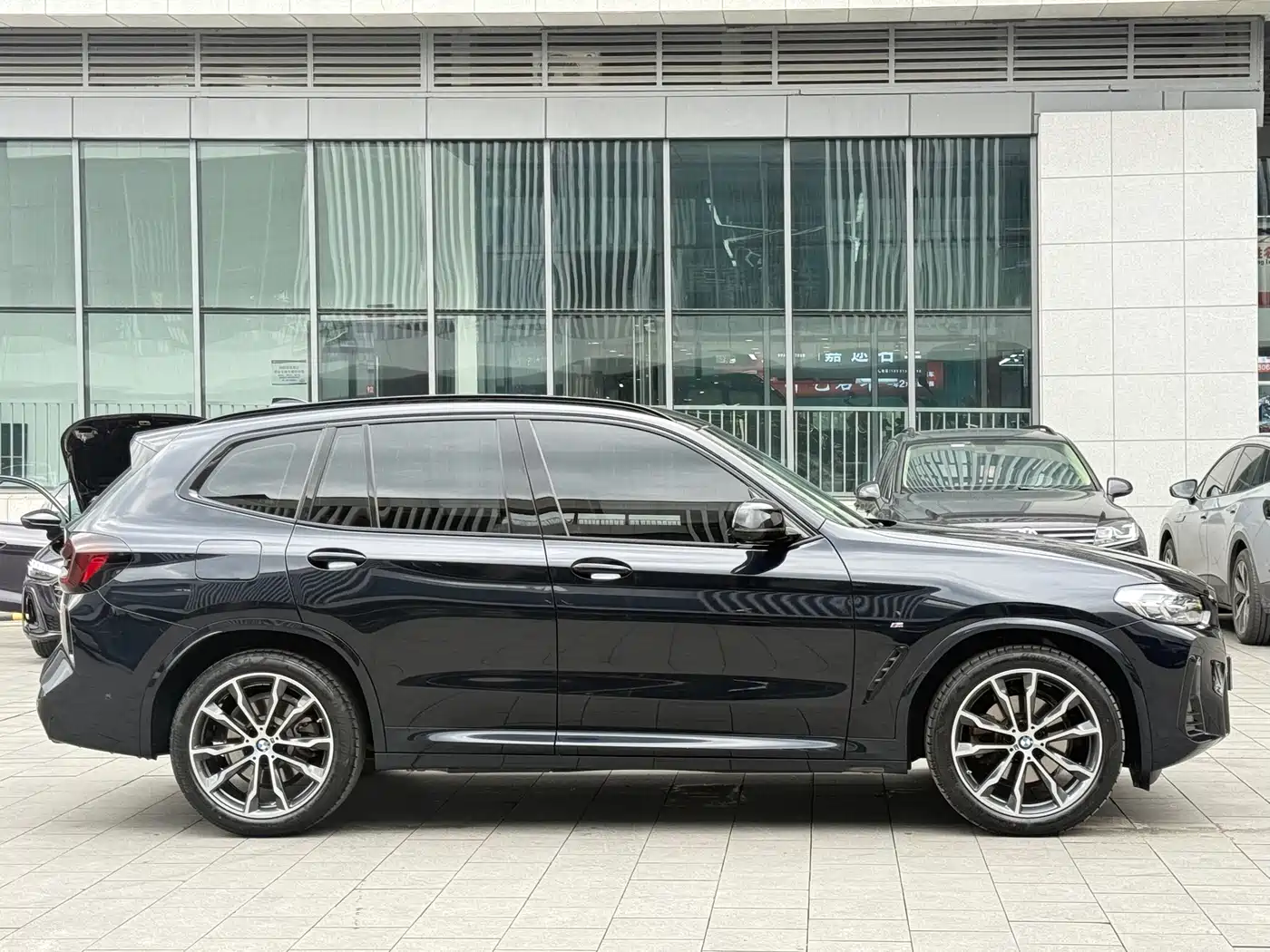 BMW X3 2023 xDrive30i Leading M Night Package фото 4