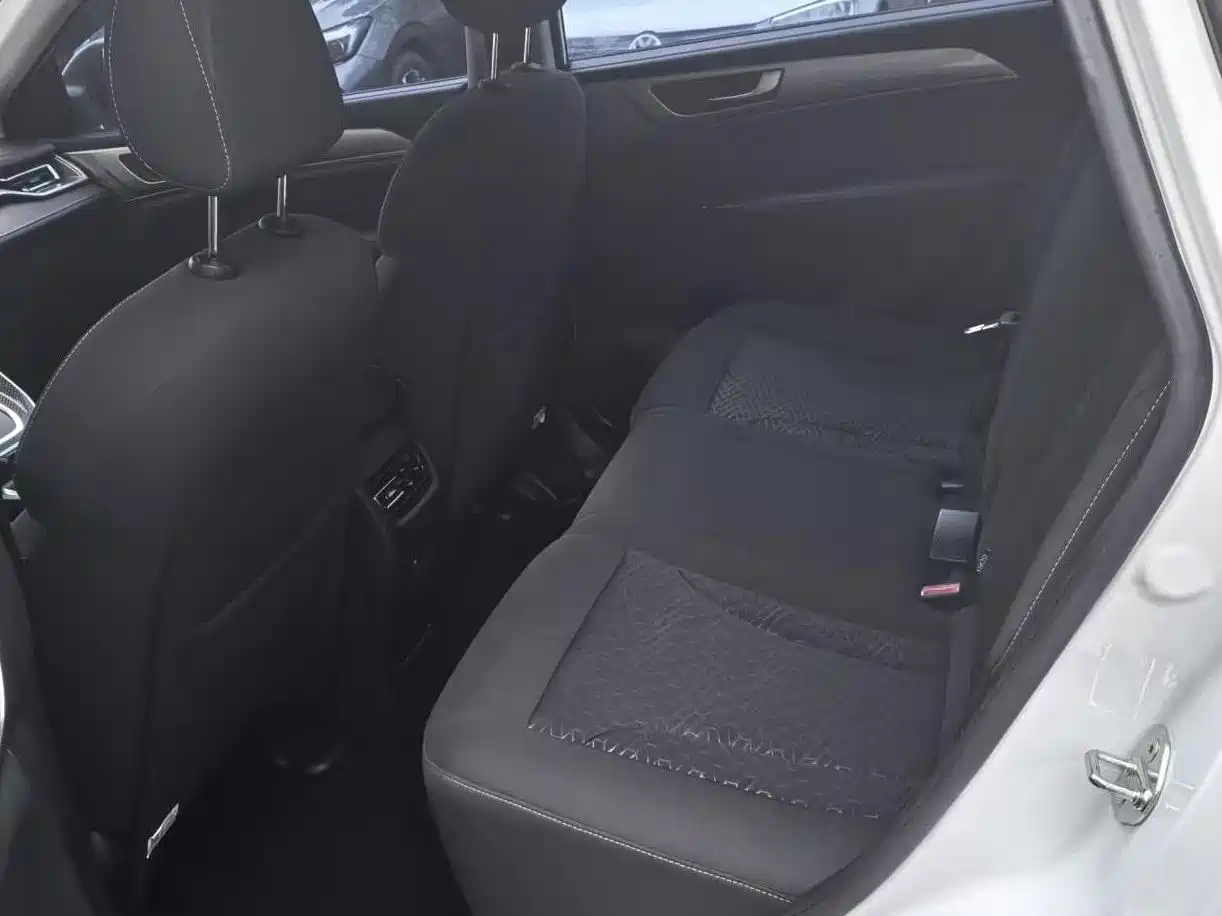 Haval M6 2023 PLUS 1.5T DCT Elite Smart Connect фото 5