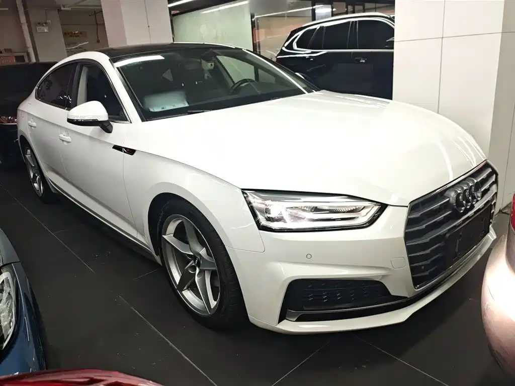 Audi A5 (Import) 2017 Sportback 40 TFSI Fashion фото 4