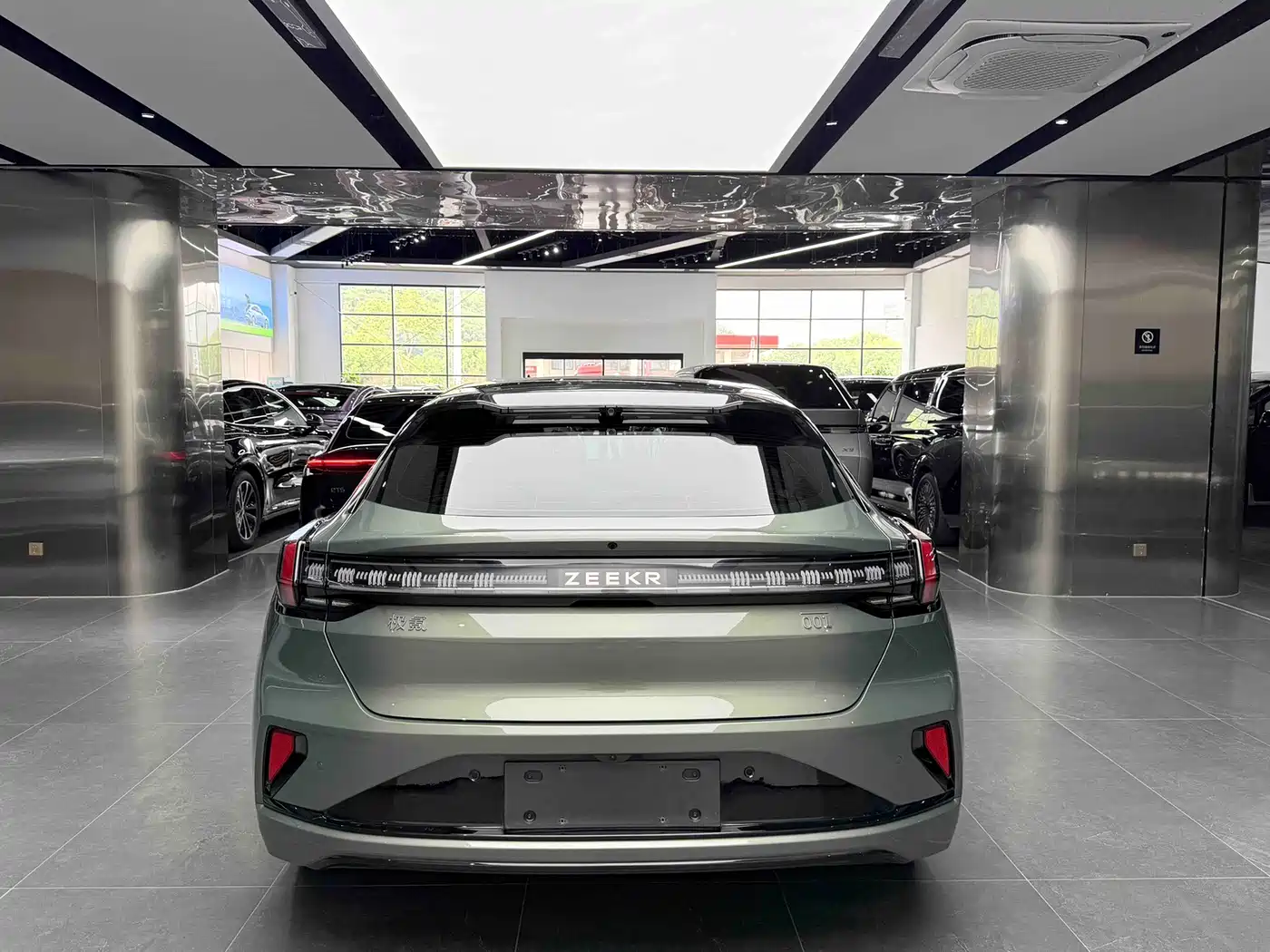 ZEEKR EXTREME KRYPTON 001