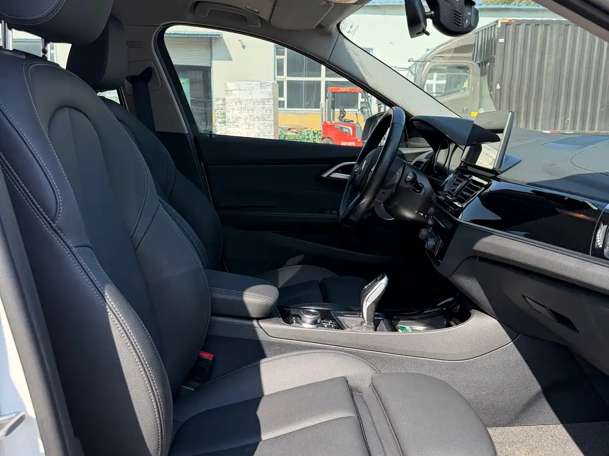 BMW 1 Series 2023 2022 120i M Sport Shadow Edition
