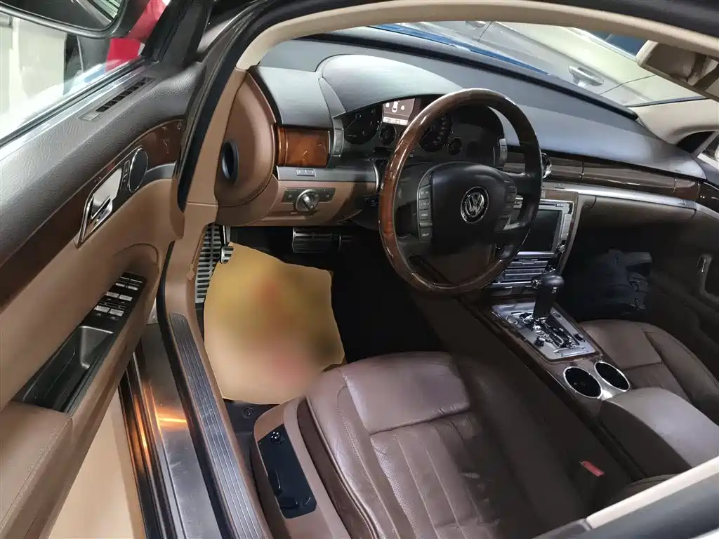 Volkswagen Phaeton 2012 3.0L Executive фото 13