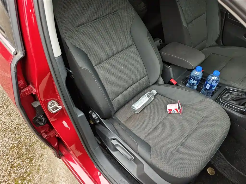 Volkswagen Golf 2017 230TSI Auto Comfort Millionth Anniversary Edition фото 25