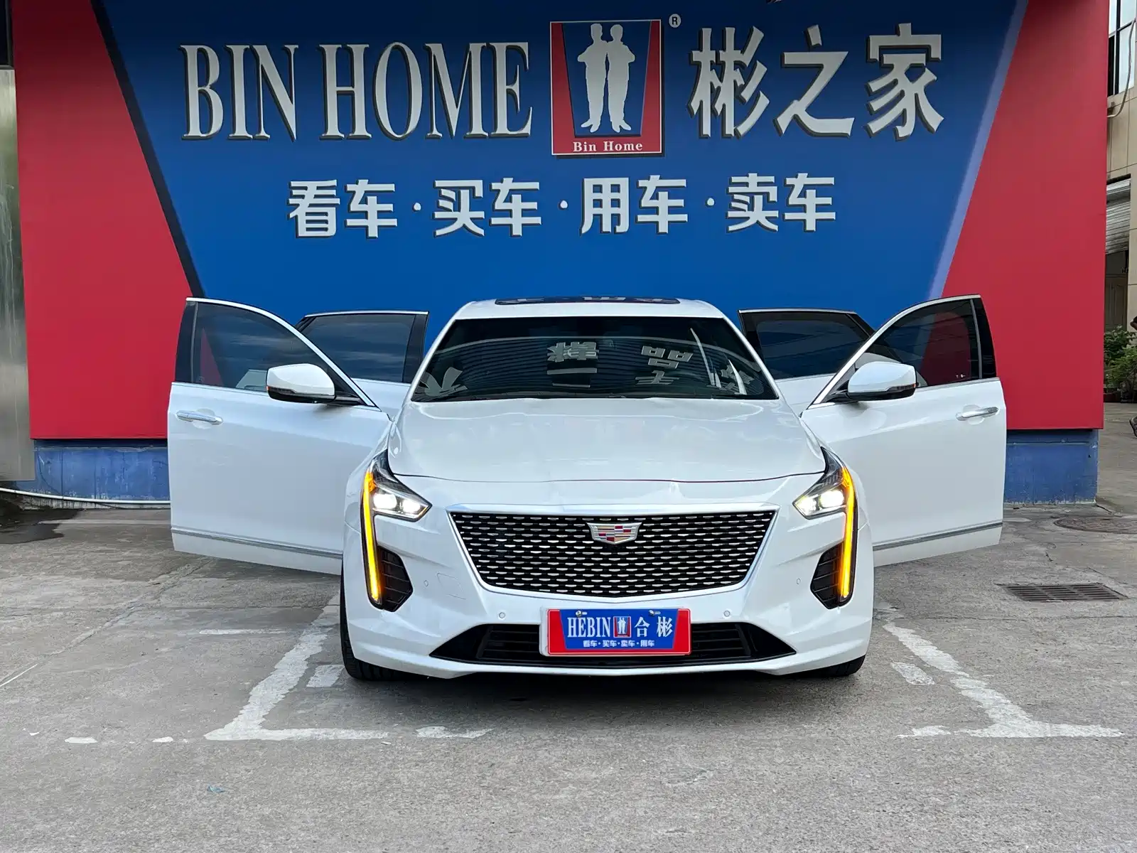 Фото 22 - Cadillac CT6