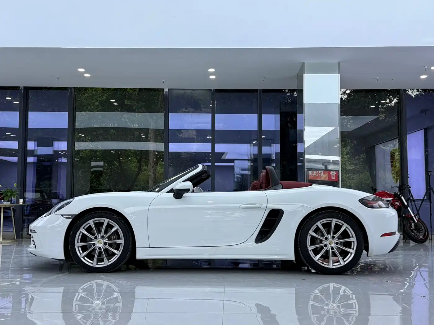 Porsche 718 2018 Boxster 2.0T фото 7