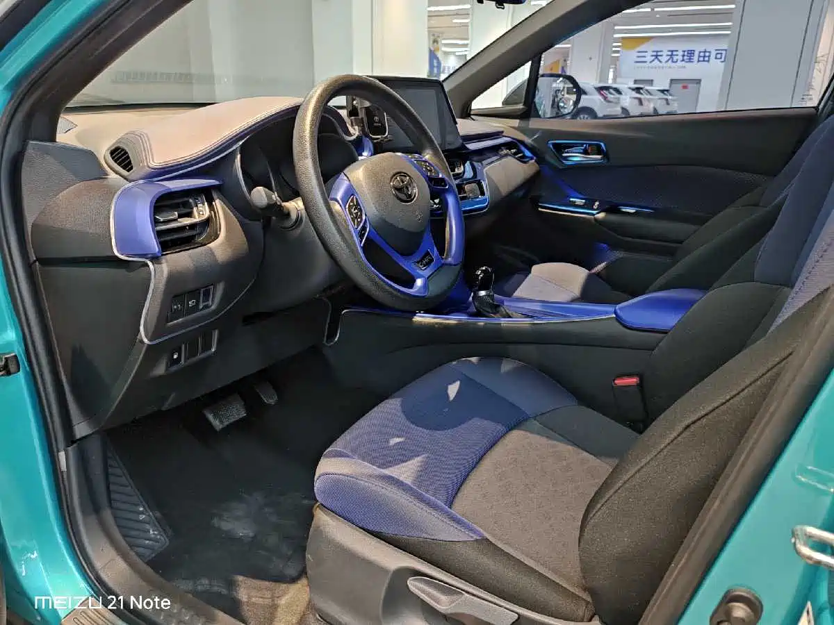 Toyota C-HR 2018 2.0L Leading Edition China VI фото 11