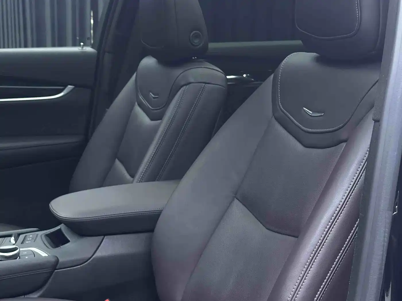 Cadillac XT6 2020 28T 6-Seater 4WD Luxury Model фото 12