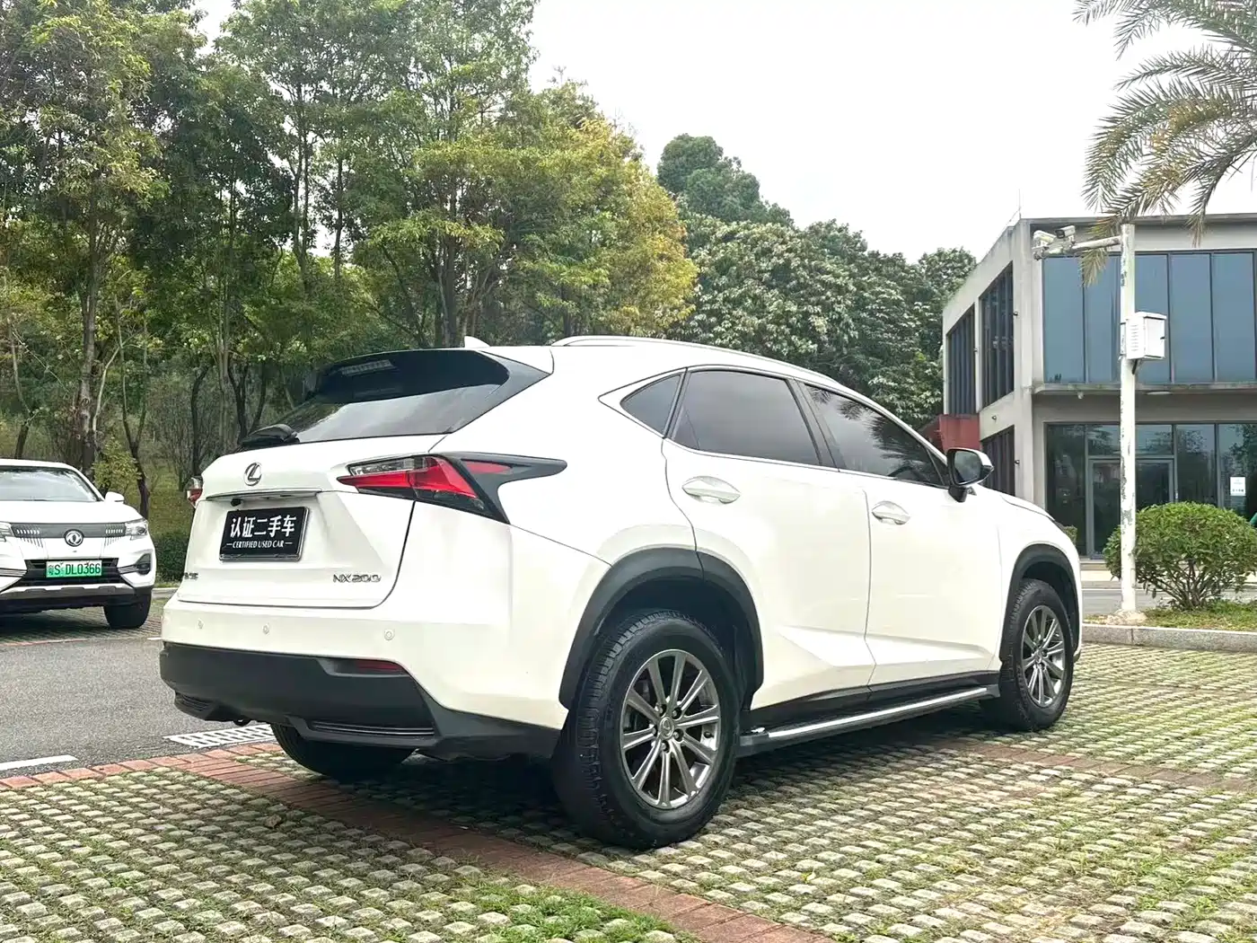 LEXUS NX