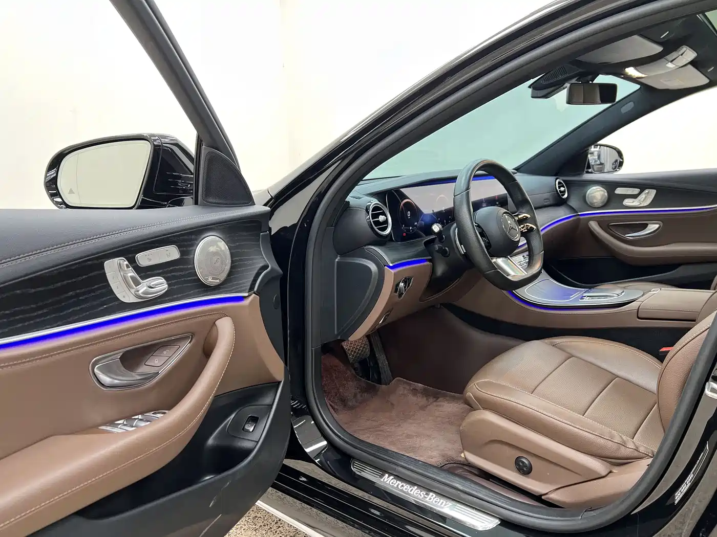Mercedes-Benz E-Class 2021 E 300 L Sport Fashion фото 8