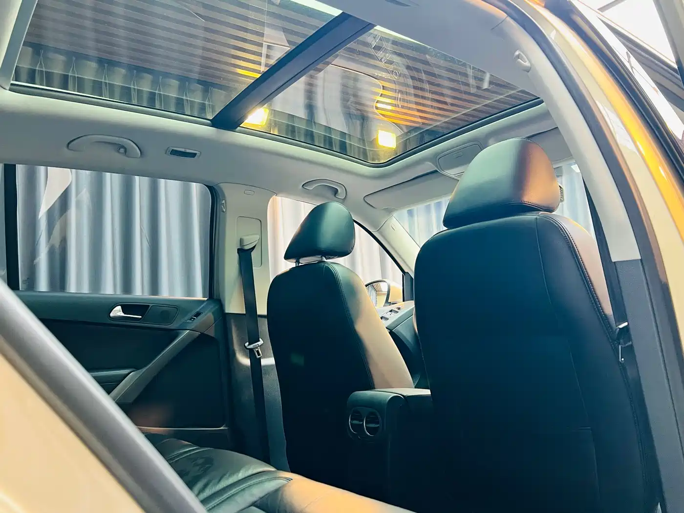 Volkswagen Tiguan 2012 2.0TSI Automatic 4WD Elite Edition фото 11