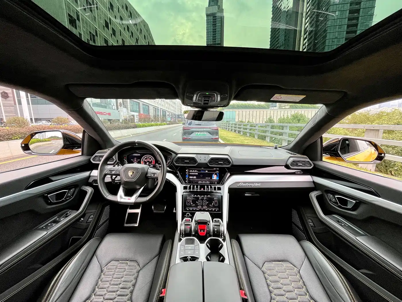 Lamborghini Urus 2021 4.0T V8 фото 11