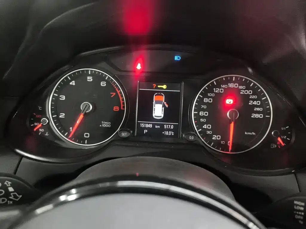 Audi Q5 2018 2017 Plus 40 TFSI Technology