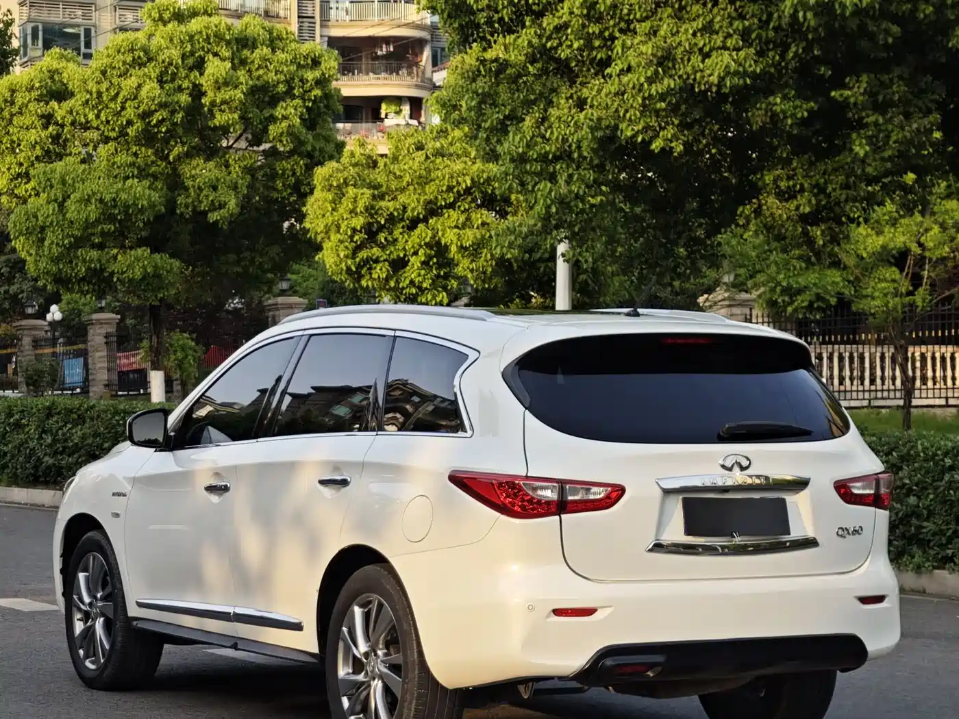 Infiniti QX60 (Import) 2016 2014 Model 2.5 S/C Hybrid 2WD Excellence Edition