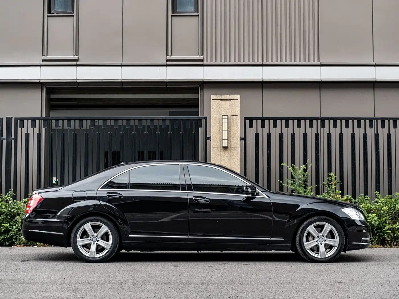 Mercedes-Benz S-Class 2011 S 350 L CGI фото 3