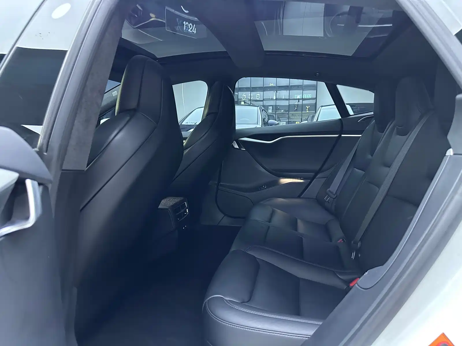 Photo 9 - Tesla Model S