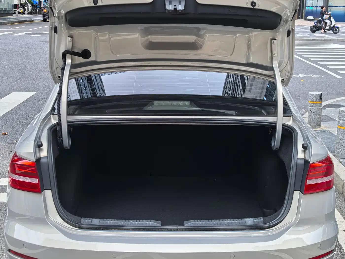 Volkswagen Lavida 2018 1.5L Automatic Comfort Version China V фото 7