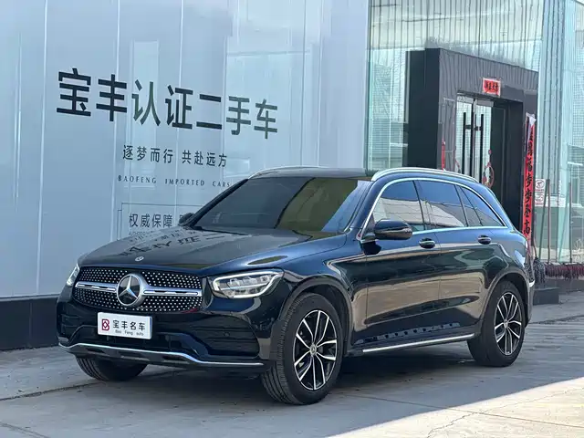MERCEDES-BENZ GLC