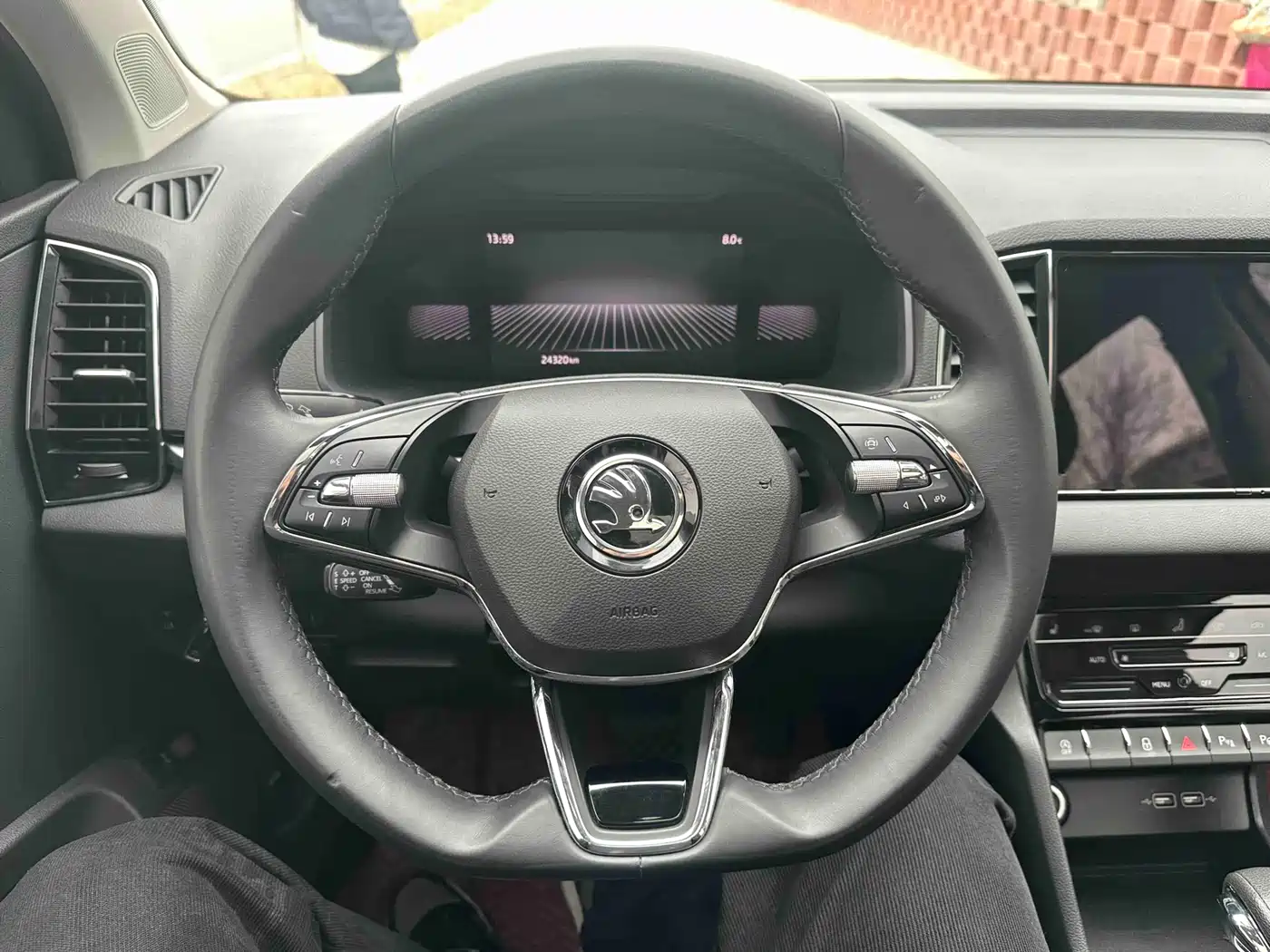 Škoda Karoq 2022 TSI280 Luxury Edition фото 14