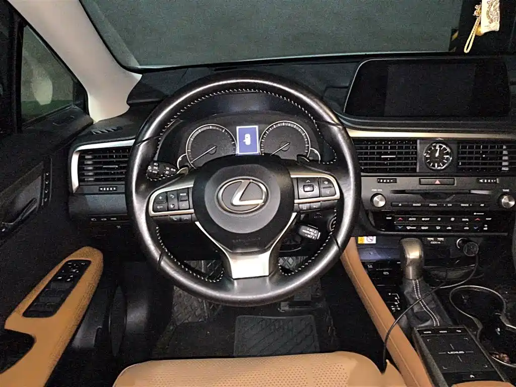 Lexus RX 2020 Facelift 300 AWD Elegance Edition фото 3