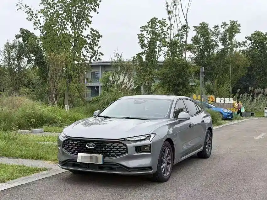 Ford Mondeo 2025 2025 2.0T EcoBoost Luxury