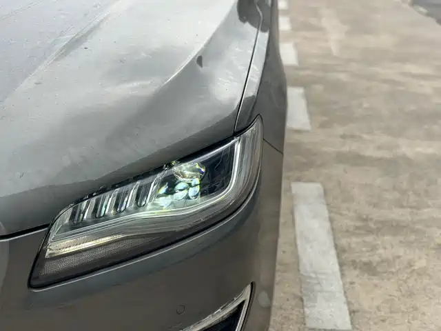 Lincoln MKZ 2017 2.0T Elegance Edition — фото 5