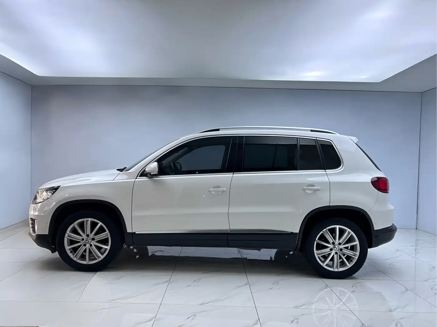 Volkswagen Tiguan 2013 2.0TSI Automatic AWD Flagship Edition фото 4