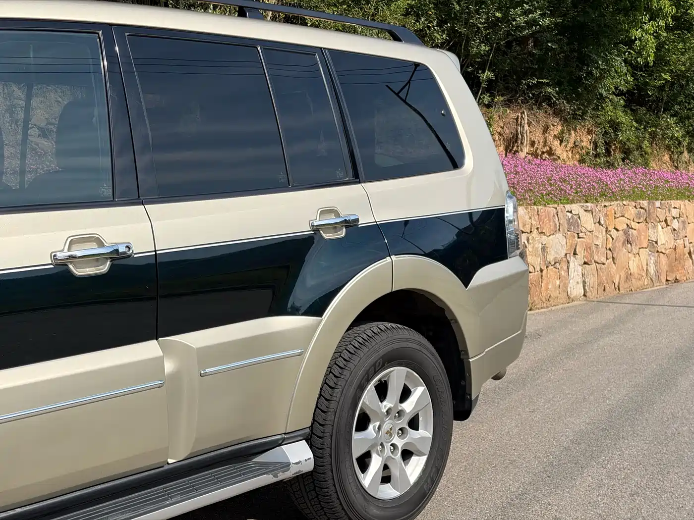 Mitsubishi Pajero (Import) 2016 3.0L Automatic Luxury (China V) фото 12