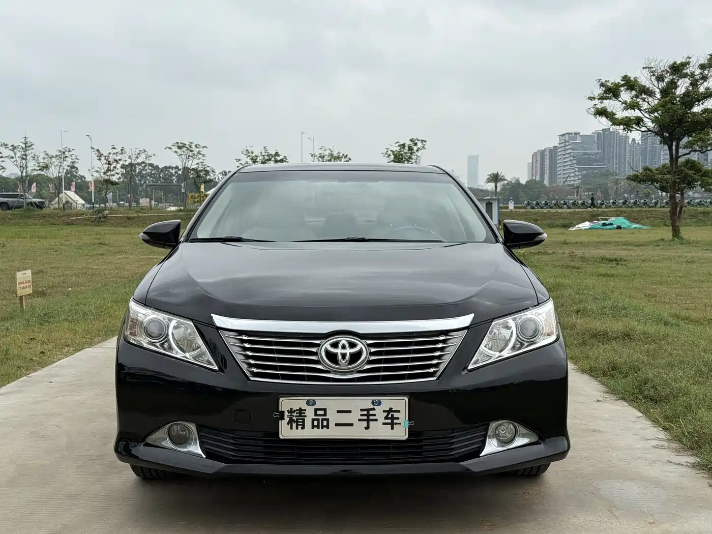 Toyota Camry 2013 2.0G Comfort фото 2