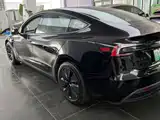 Фото 4 - Tesla Model 3