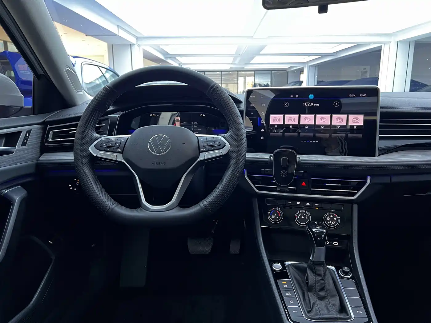 Volkswagen Sagitar 2024 300TSI DSG Surpass Edition фото 25