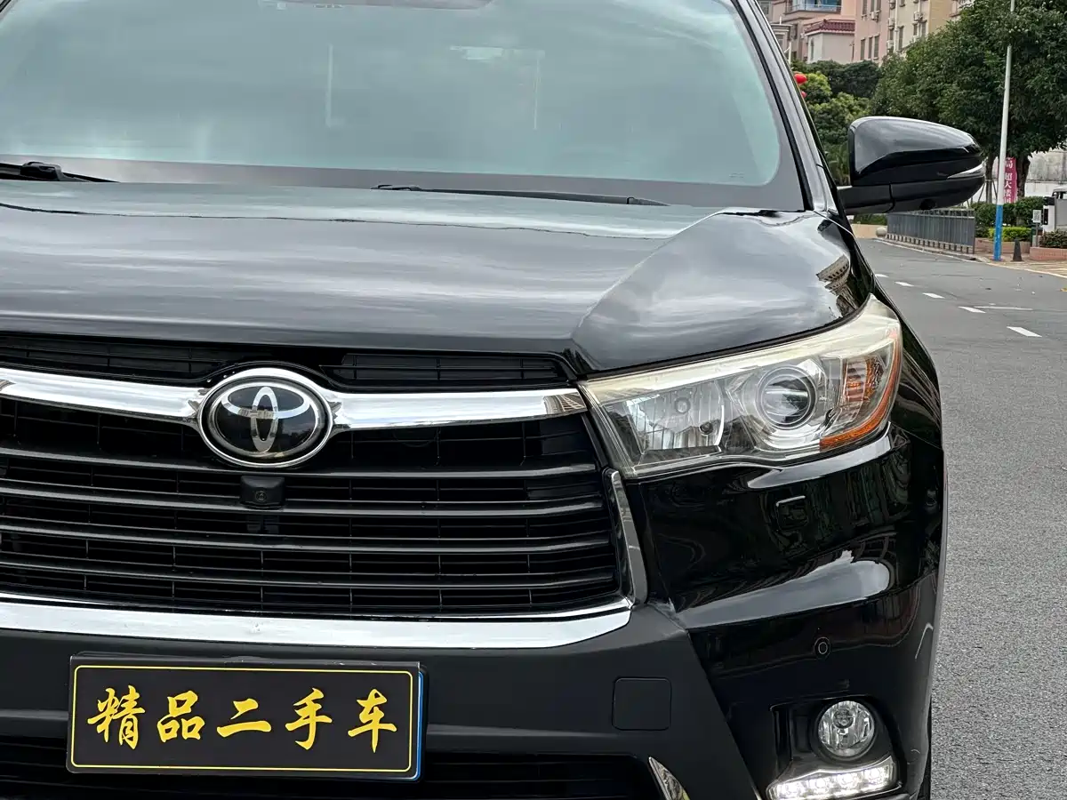 Toyota Highlander 2015 2.0T AWD Ultimate Edition 7-seater фото 10