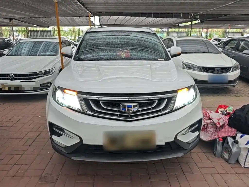 Фото 3 - Geely Atlas